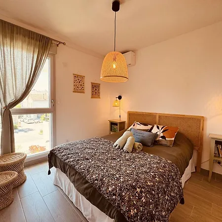 Climatisé, Parking, Proche - Fr-1-900-10 * Le Lavandou